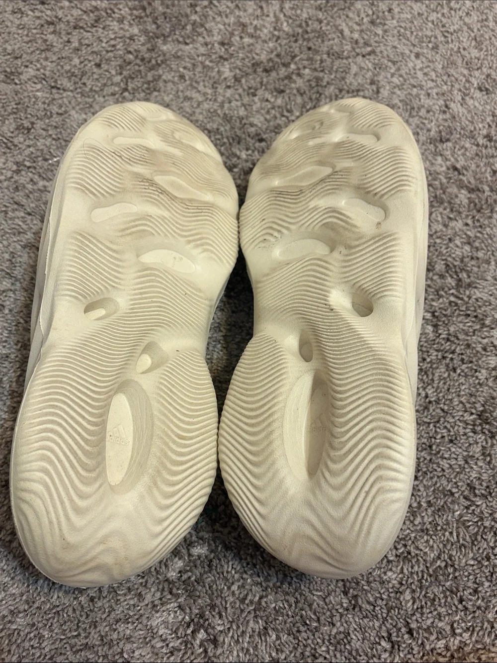 Adidas Yeezy Foam Runner Sand Size 13 Cream Slip On Clog